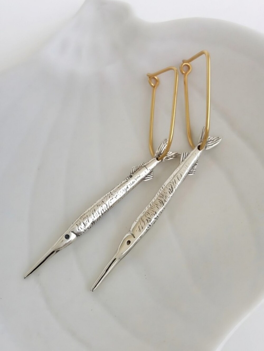 Minimalist & Delicate Fish Earrings On Hooks NWOT - Picture 6 of 9